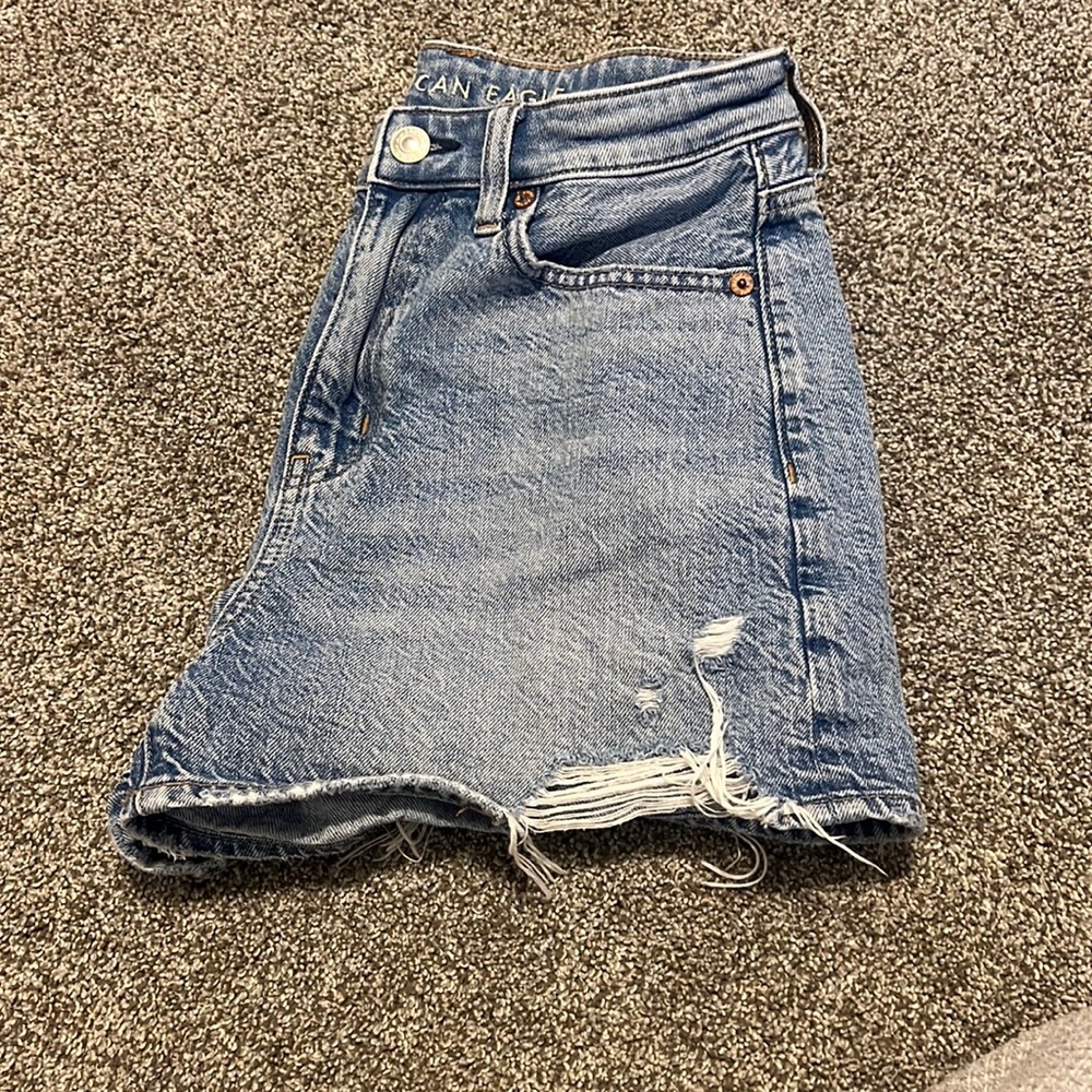 AMERICAN EAGLE jean shorts